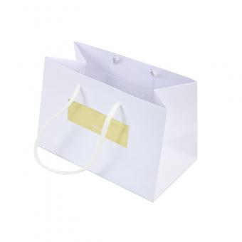 Custom White Paper Gift Bags With Golg Foil Logo - Embalaje Boxpackhub