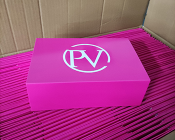 Diseño y servicio de proyectos de embalaje de cajas de cartón plegables de emergencia.