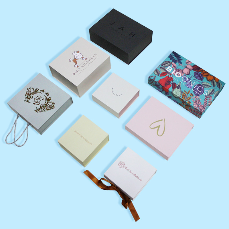 Cajas de regalo plegables